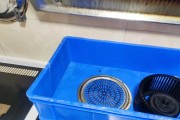 如何正确清洗老板翻盖油烟机（老板翻盖油烟机清洗技巧与注意事项）