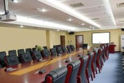 先锋音响在会议室中的使用方法是什么？