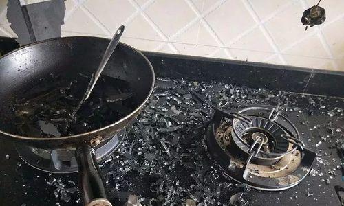 如何清洗油烟机烟筒（轻松解决油烟机烟筒清洗难题）