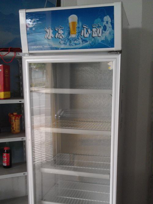 冷冻食品为何在冰柜里发白（探究冷冻食品发白的原因和解决方法）