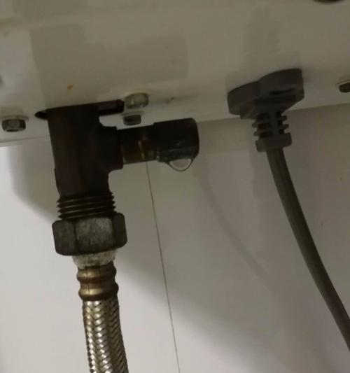 燃气热水器内胆清洗方法（轻松掌握）
