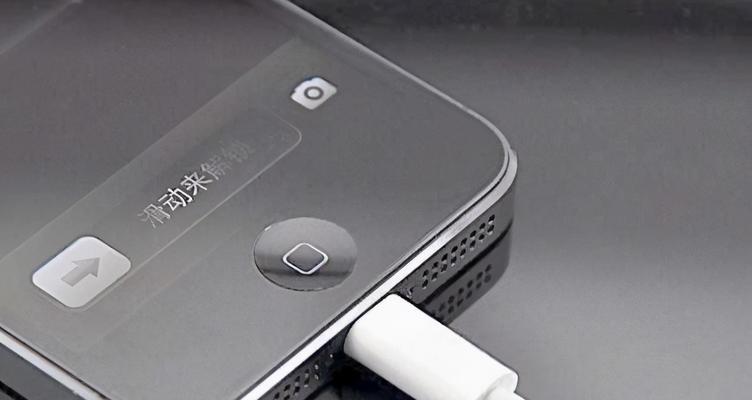 iPhone进水错误处理方法（保护您的iPhone免受水损害）