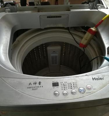 洗衣机报错不进水的解决方法（教你如何修理洗衣机进水问题）