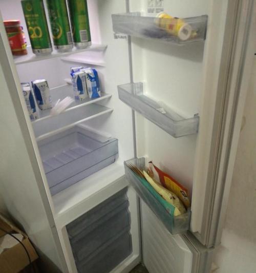 电冰箱漏水的原因及解决方法（排查下这些原因）