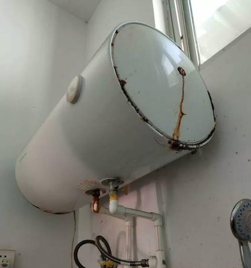 热水器下的开关漏水的修复方法（如何解决热水器下的开关漏水问题）