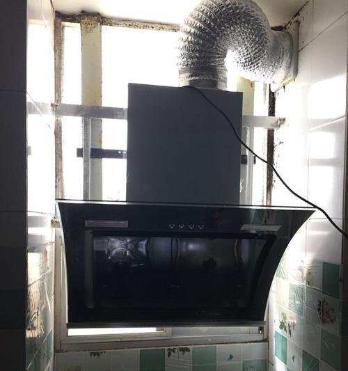 老款挂式油烟机清洗指南（轻松清洁老款挂式油烟机的技巧与方法）