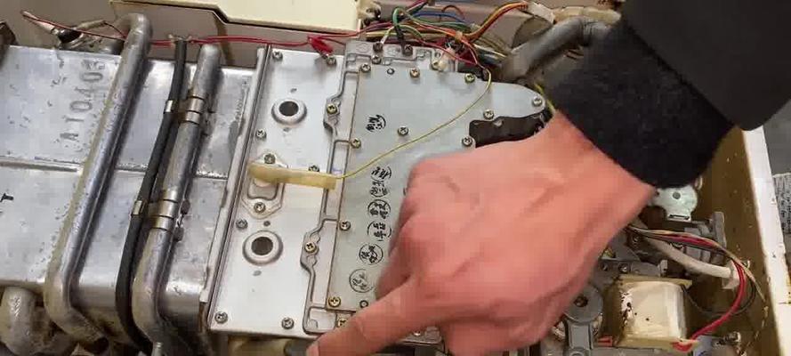 林内热水器打不着火的原因及维修办法（解决林内热水器无法点火的常见问题和简单维修方法）
