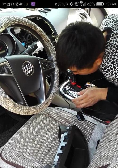 探究君威显示器发黄的原因及解决方法（研究显示器颜色失真问题）