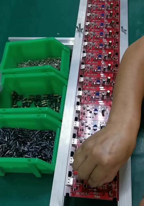 翻滚式手机充电器工作原理是什么？如何提高充电效率？