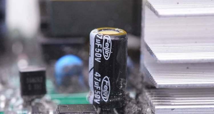 雅迪充电器盖子打不开怎么办？拆开盖子的正确方法是什么？