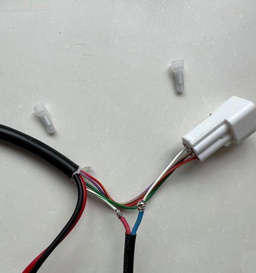 九号内置铅酸充电器功率是多少？它的工作效率如何？