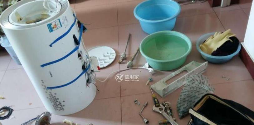 海尔热水器面壳拆卸方法是什么？拆卸时应注意什么？