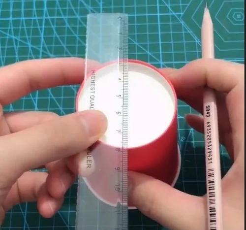 转纸杯游戏机的制作方法是什么？需要哪些材料？