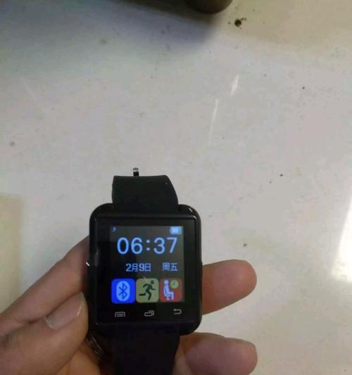 智能手表远程打卡的操作流程是什么？
