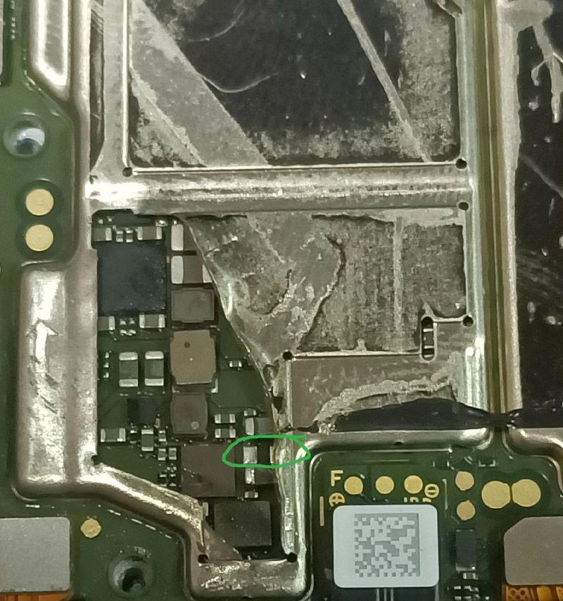 手机电池输入输出小板是什么？它在手机中起什么作用？