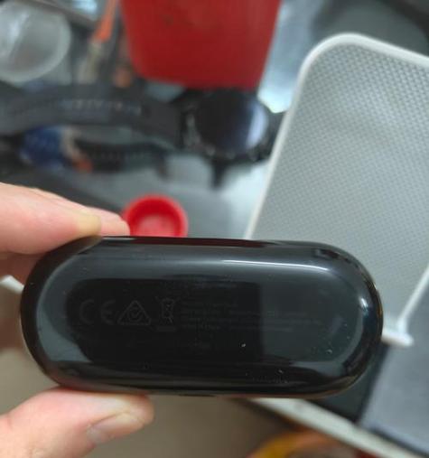华为充电器能给苹果耳机充电吗？充电时应注意什么？