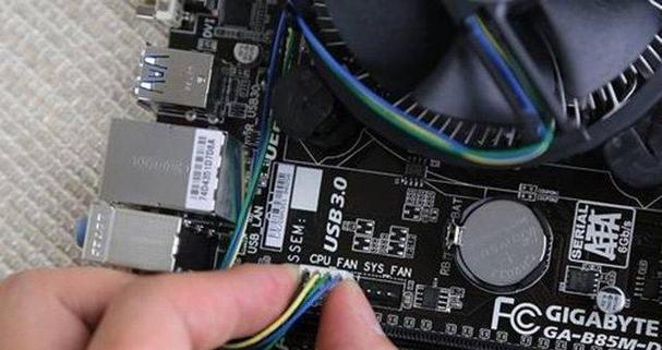 主板检测cpu电压的方法是什么？