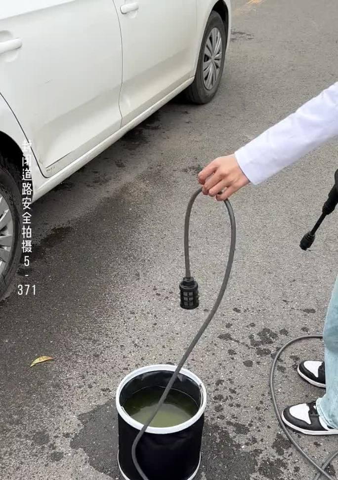 怎么用水枪洗电瓶车？清洗过程中需要注意什么？