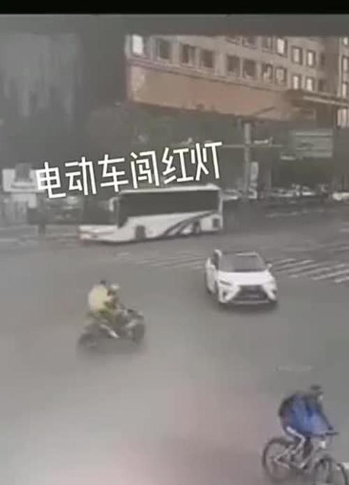 电瓶车直走还能骑的技巧是什么？如何保证电瓶车的骑行安全？