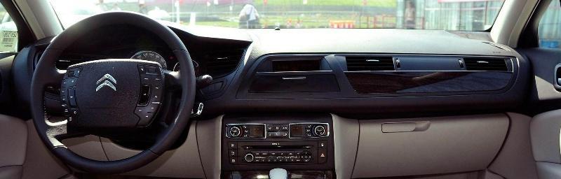 电瓶车冷暖风如何开启？开启时应注意什么？