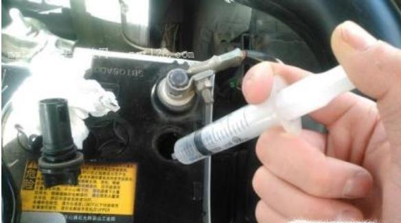 电瓶车接力供电接线方法是什么？安全注意事项有哪些？