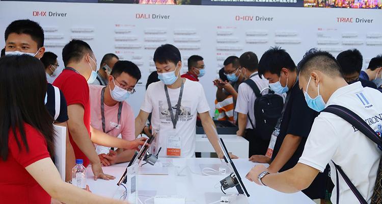光亚展电源展柜的实用性如何？用户评价怎么样？