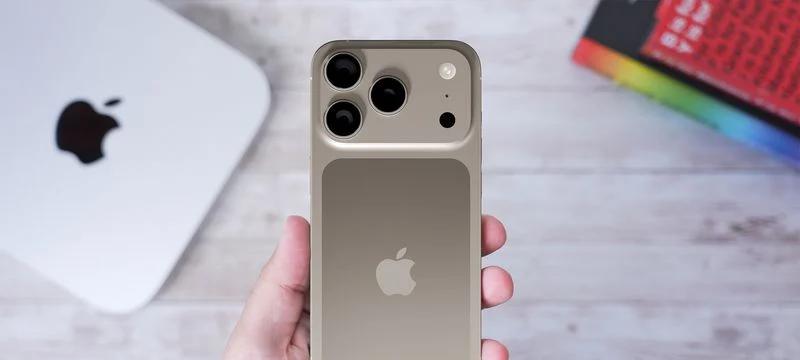特斯拉廉价 Model Y 减配内饰曝光；Firefox 终止中国账户运营；宇树王兴兴：经常偷懒，用 AI 写代码｜极客早知道 