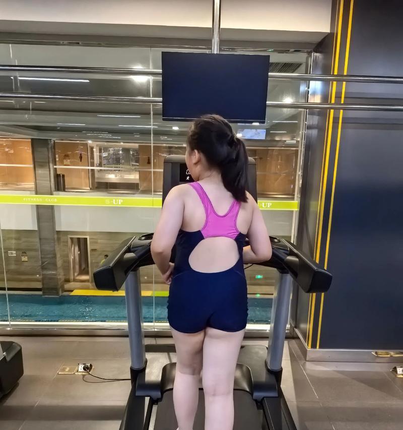 如何修好坏掉的搬家跑步机（轻松解决搬家跑步机故障的方法与技巧）
