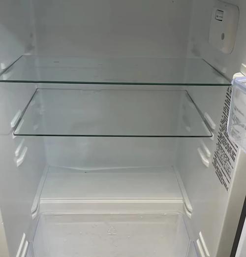 冰箱异味去除大全（消除冰箱异味的有效方法和小妙招）