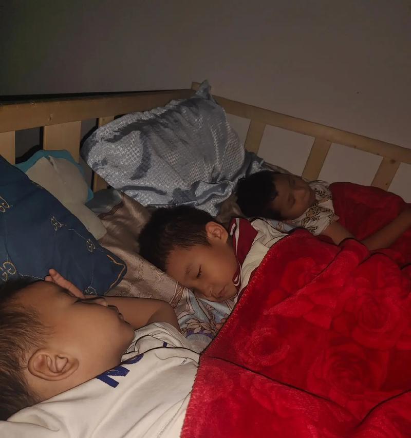 小孩哭闹时摄像头如何正确拍摄？